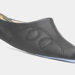 Cincasa Mahon Womens Black Mule Leather Slipper