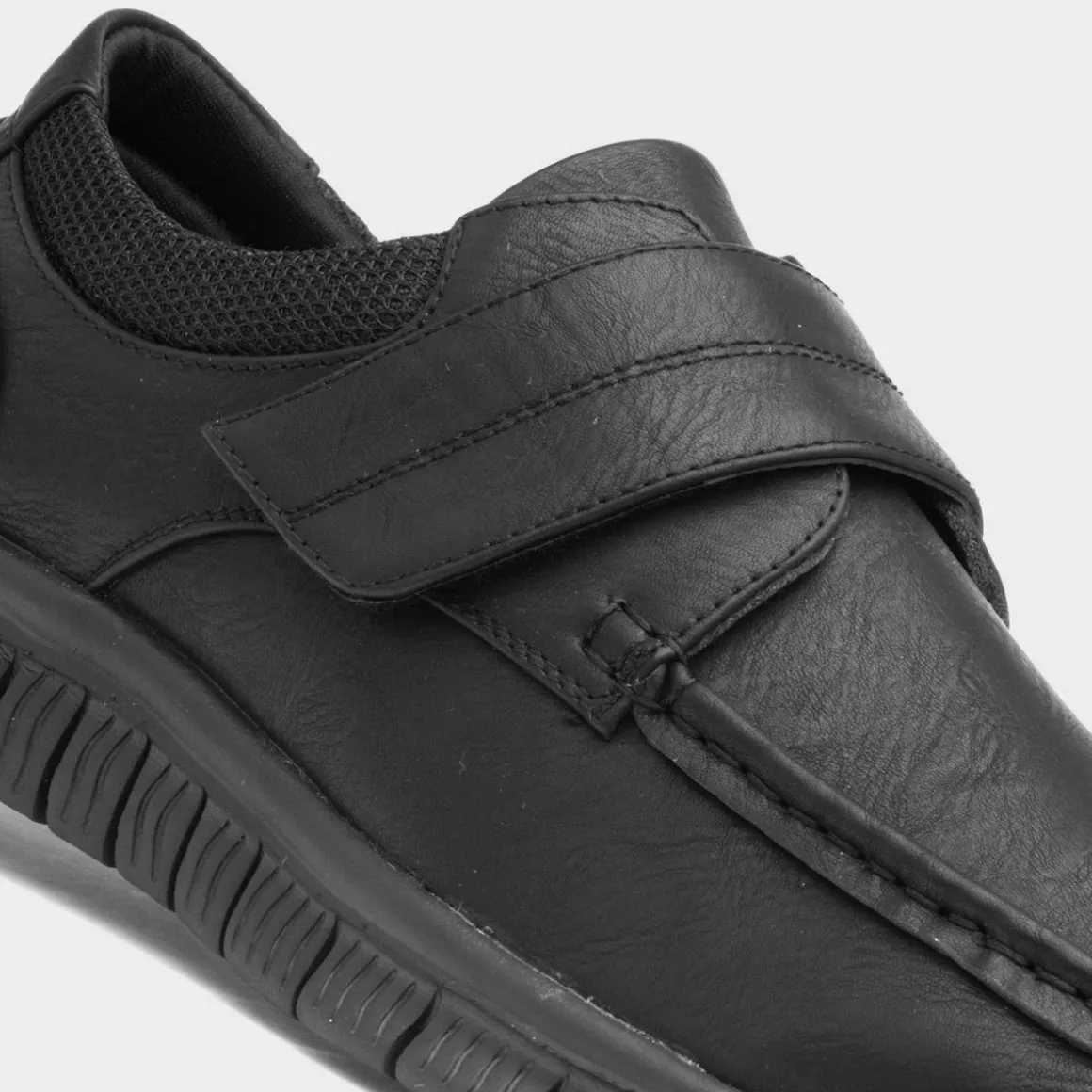 Cushion Walk Greg Mens Black Easy Fasten Shoe