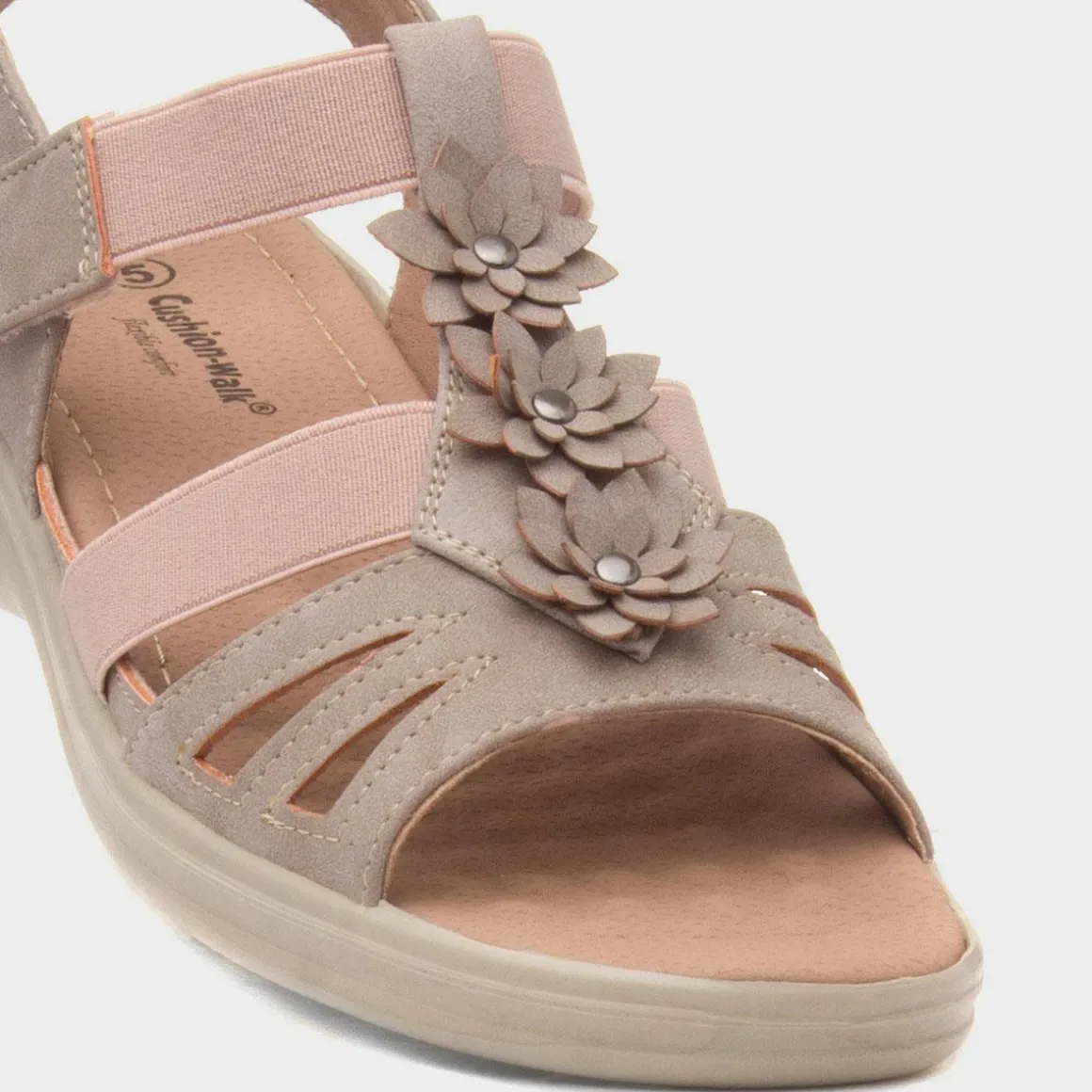 Cushion Walk Madison Womens Beige Wedge Sandal