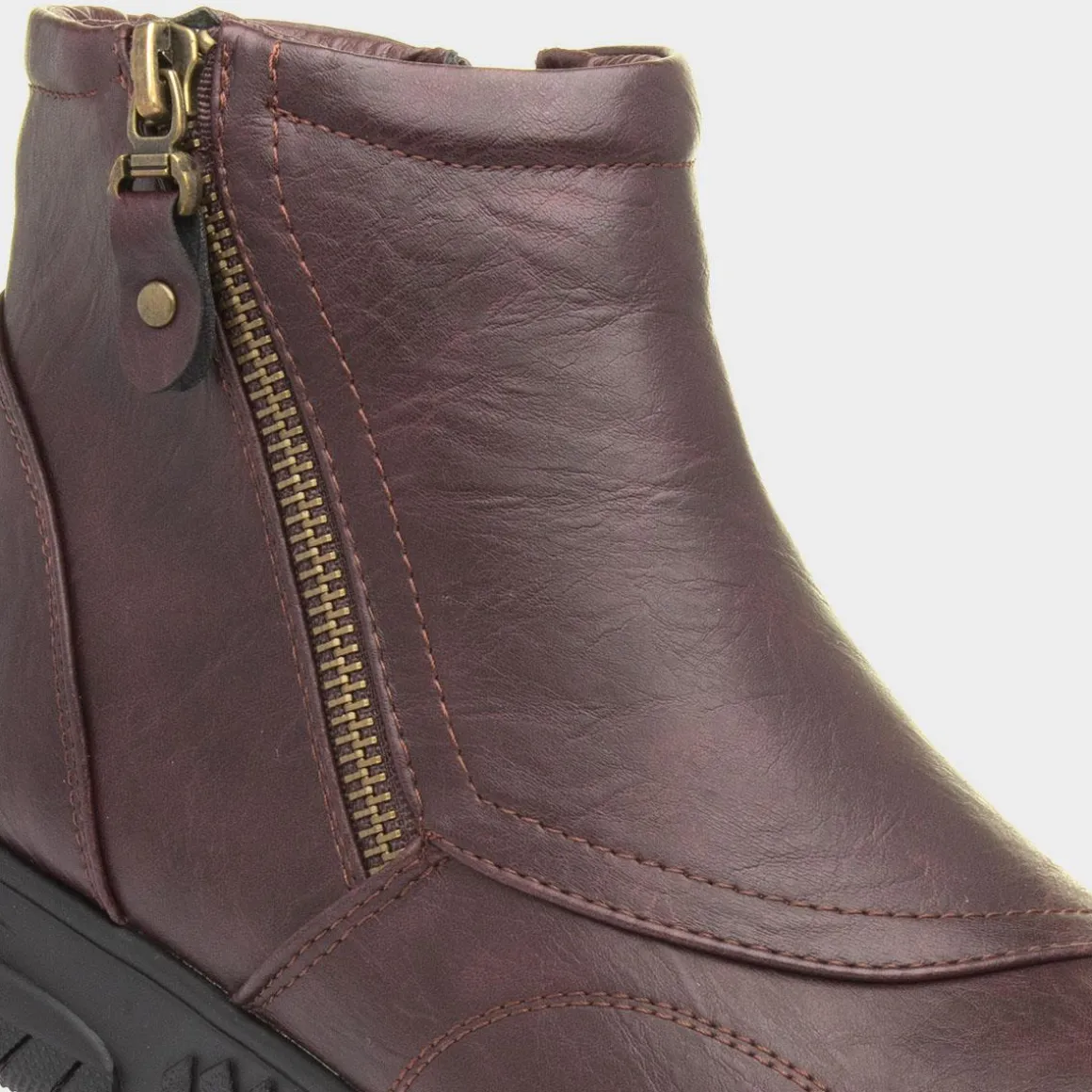 Cushion Walk Stacey Womens Dark Red Ankle Boot