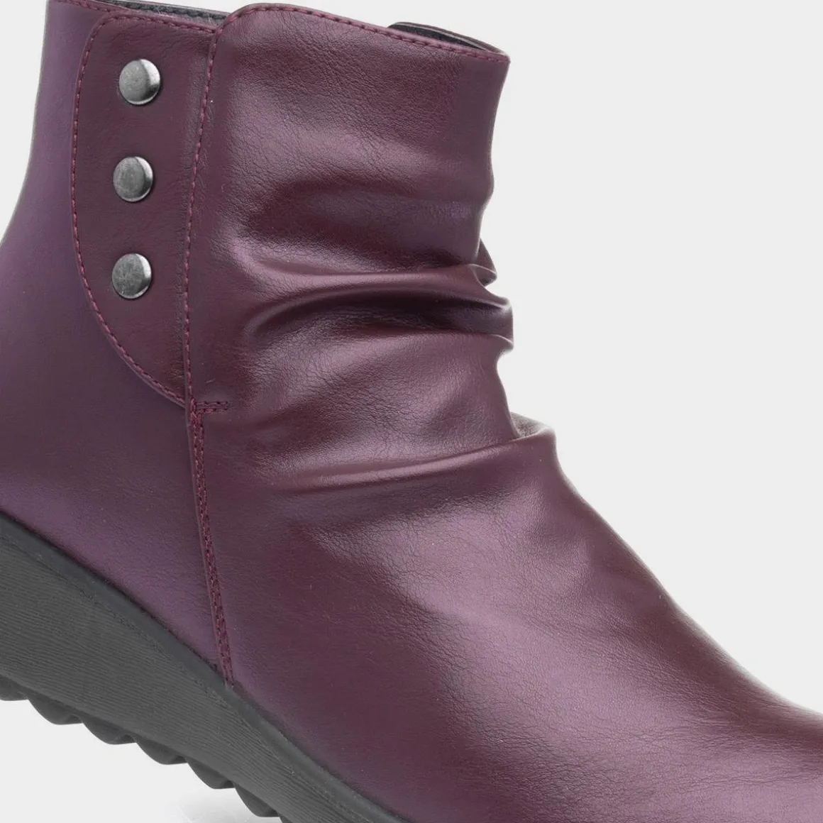 Cushion Walk Stud Womens Bordeaux Ankle Boot