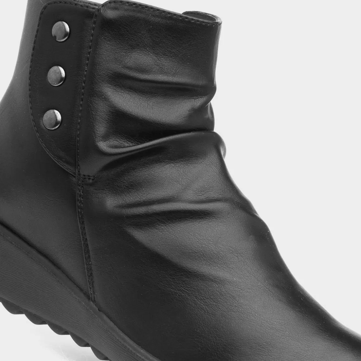 Cushion Walk Stud Womens Black Ankle Boot