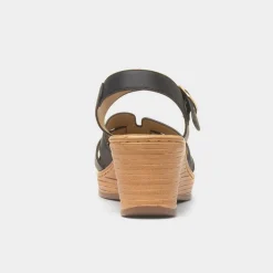 Heavenly Feet Dizzy Womens Black Wedge Sandal