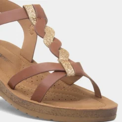 Heavenly Feet Hay Womens Tan Buckle Sandal