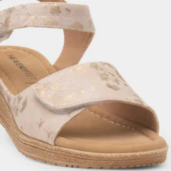 Heavenly Feet Mavis Cloud Womens Beige Sandal