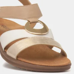 Heavenly Feet Trace Womens Beige Sandal