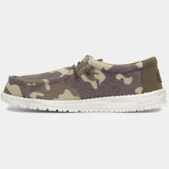 HEY DUDE Wally Washed Mens Camo Lightweight Canvas