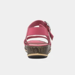 Hush Puppies Ellie Womens Fuchsia Leather Sandal