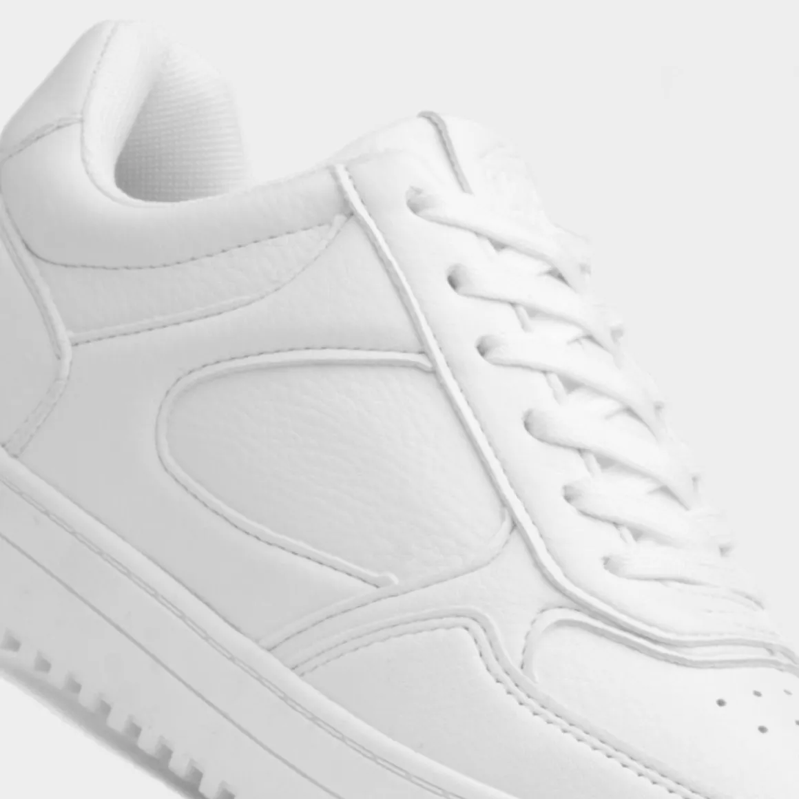 Osaga Dani Womens White Casual Trainer