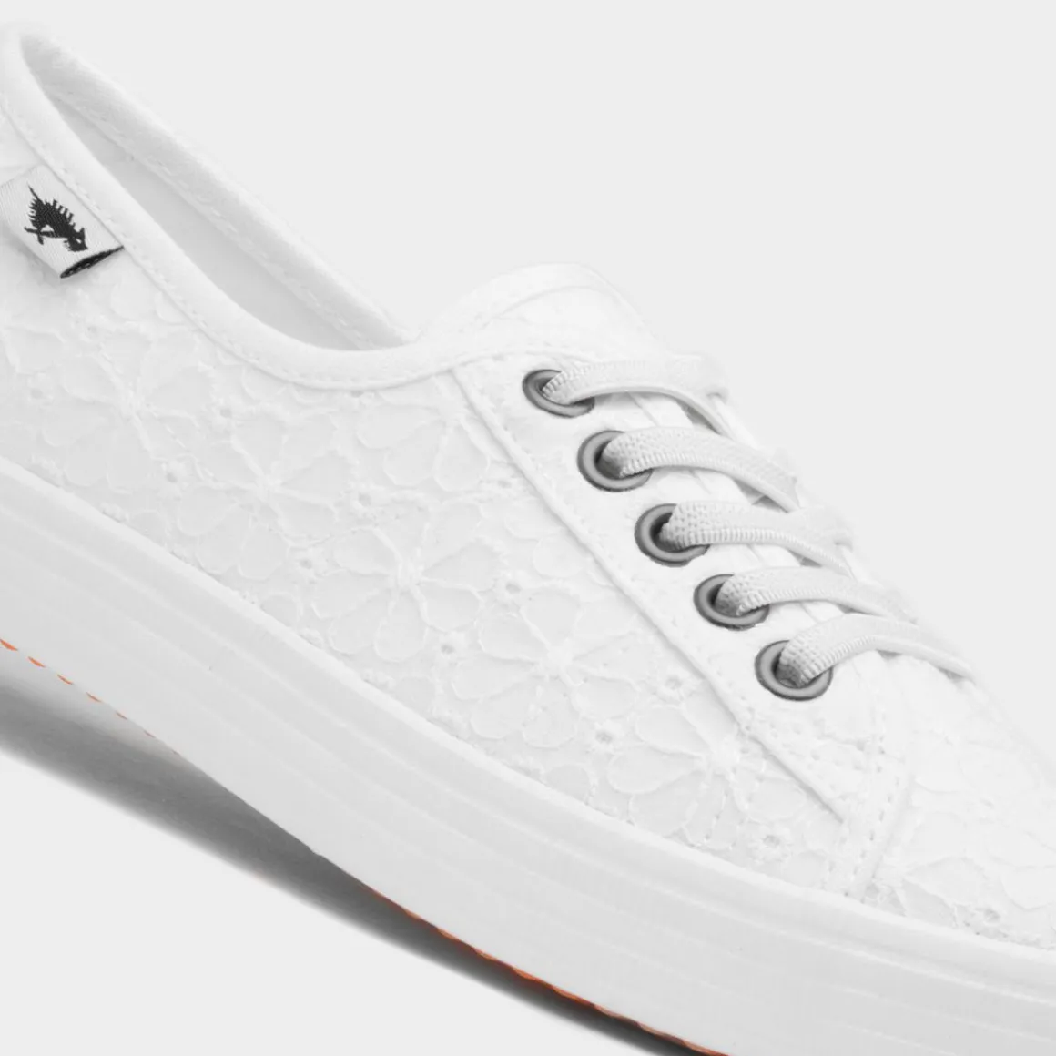 Rocket Dog Chow Chow Womens White Canvas Shoe
