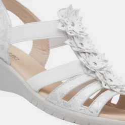 Softlites Sindy Womens White Wedge Flower Sandal
