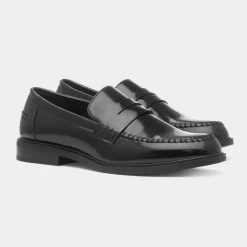 Truffle Cecilia Womens Black Loafer
