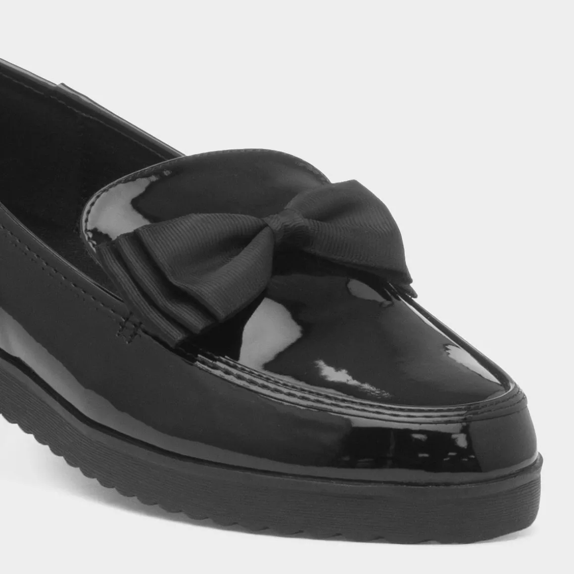 Truffle Frances Womens Black Patent Loafer