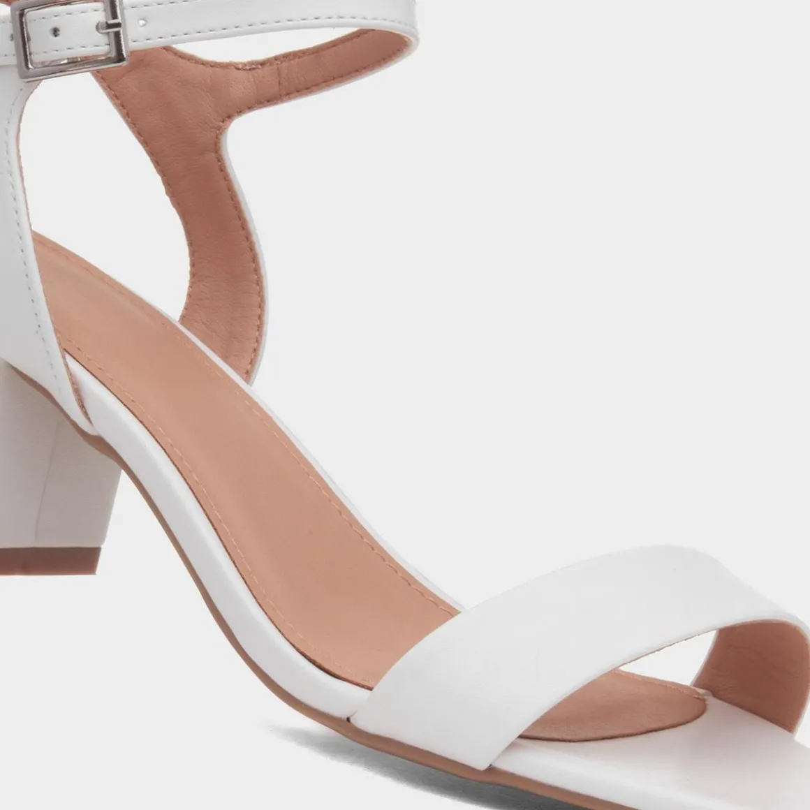 Truffle Hallie Womens White Heeled Sandal