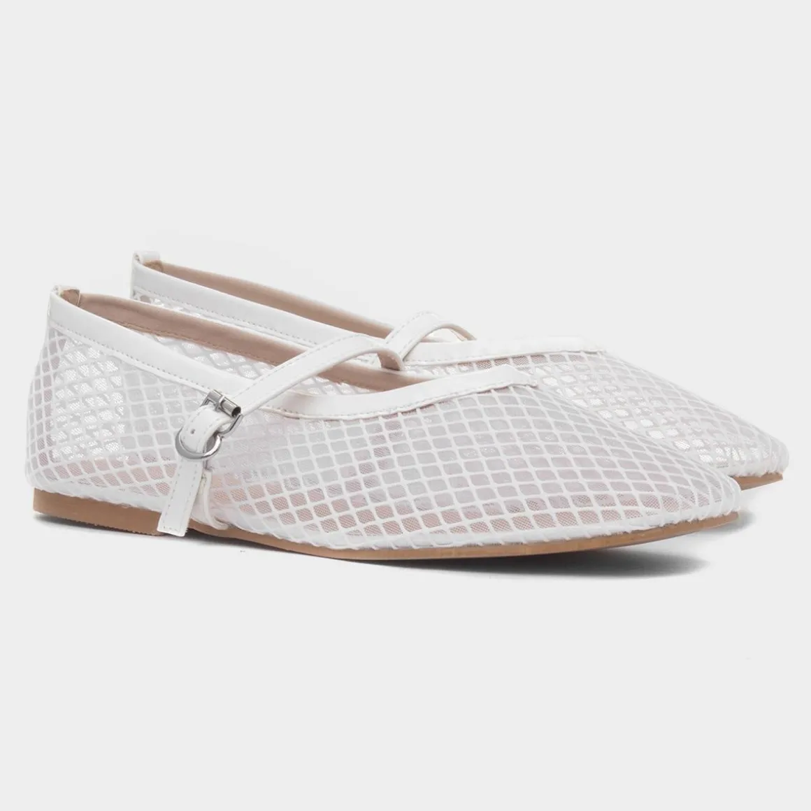 Truffle Krystal Womens White Mesh Ballerina