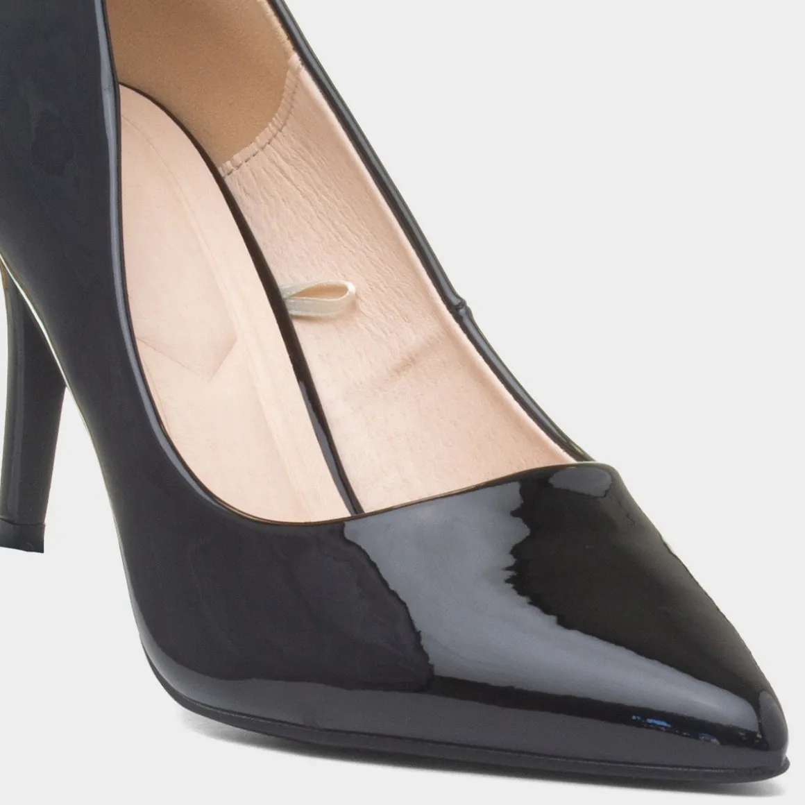 Truffle Miranda Womens Black Patent Heel
